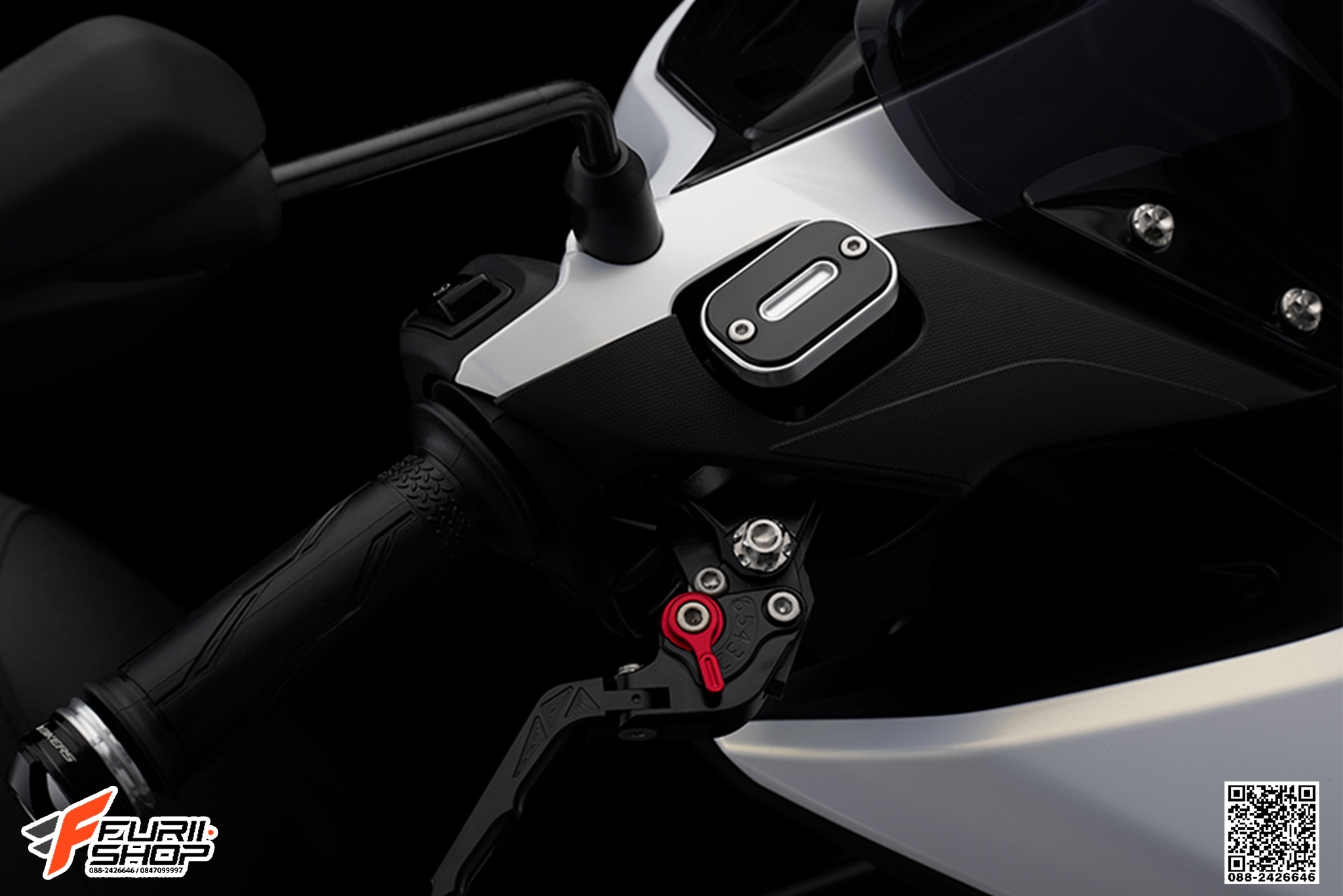 ฝาปิดกระปุกน้ำมันเบรกหน้า BIKERS สีดำ FOR YAMAHA AEROX155