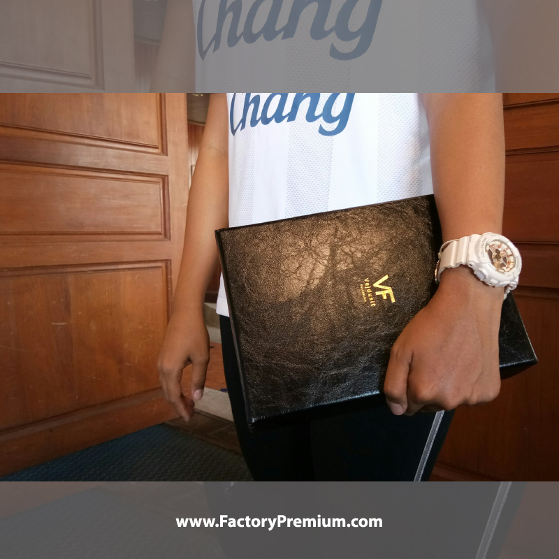 Premium Set Bookbank & Keychain หนังแท้ ของพรีเมี่ยม ของที่ระลึก ของขวัญ ตอบโจทย์ทุกความต้องการ