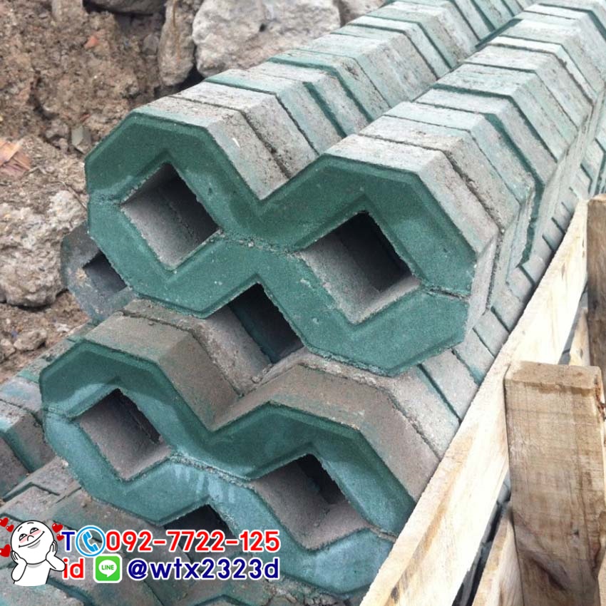 แม่พิมพ์บล็อคคอนกรีต ลาย8เหลี่ยม ขนาด 40x20x8 cm