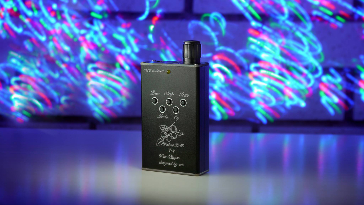 ขาย Walnut V2s เครื่องเล่นเพลงพกพาระดับ Budgetมี Dacในตัว รองรับ MP3 Lossless Flac APE