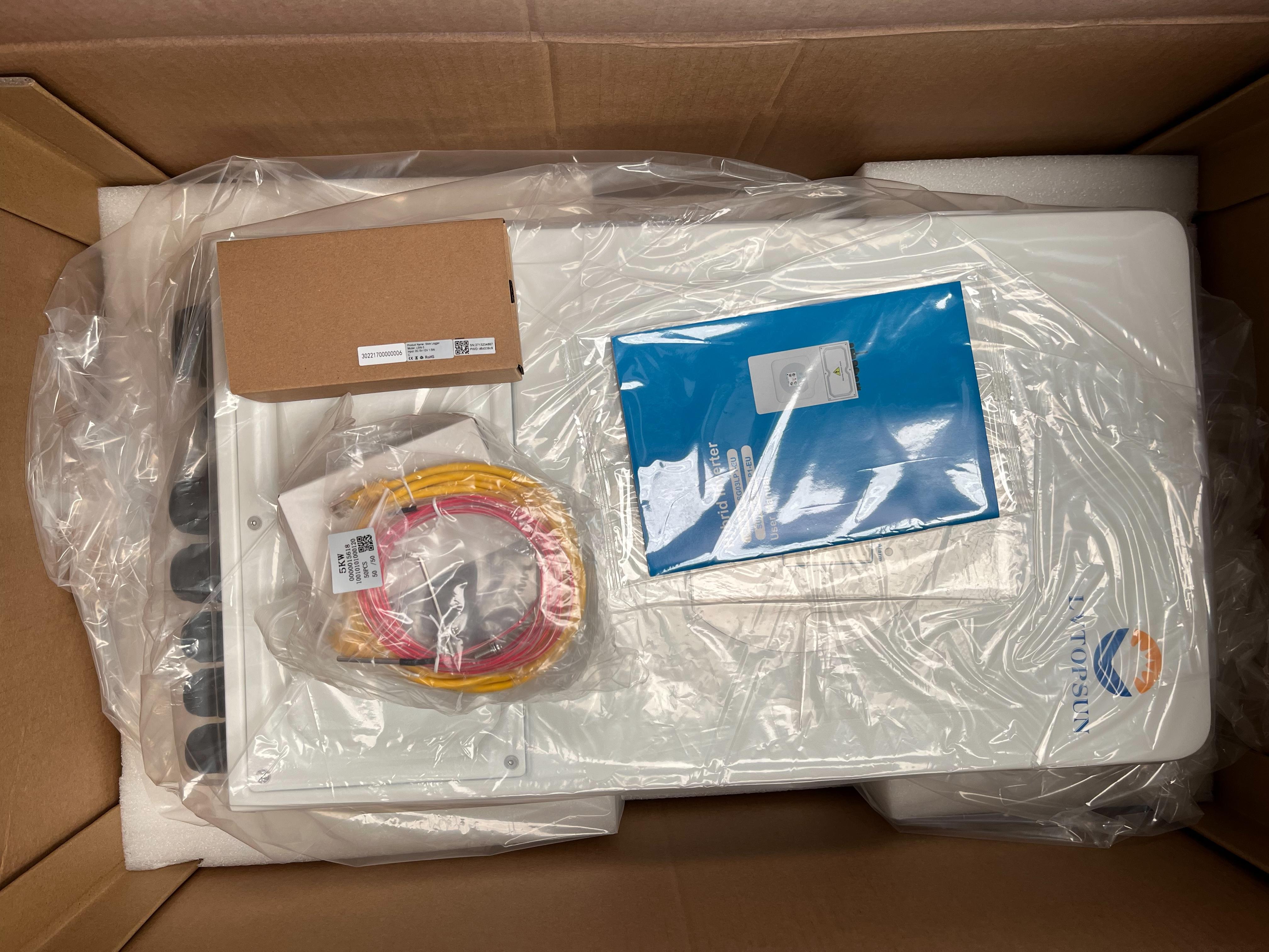 Hybrid on/off grid inverter 5kW พร้อมWIFI และ CT กันย้อน ระบบแบต48V LVtopsun