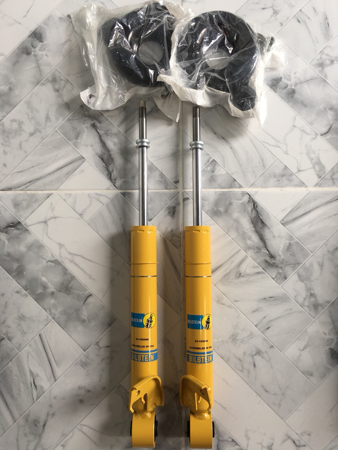 ฺBilstein 4600 USA คู่หน้า Vigo,Revo ตั้วเตี้ย,Invona