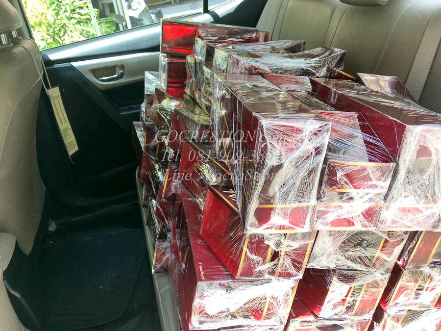 งาน อะคริลิค by GO CREATION