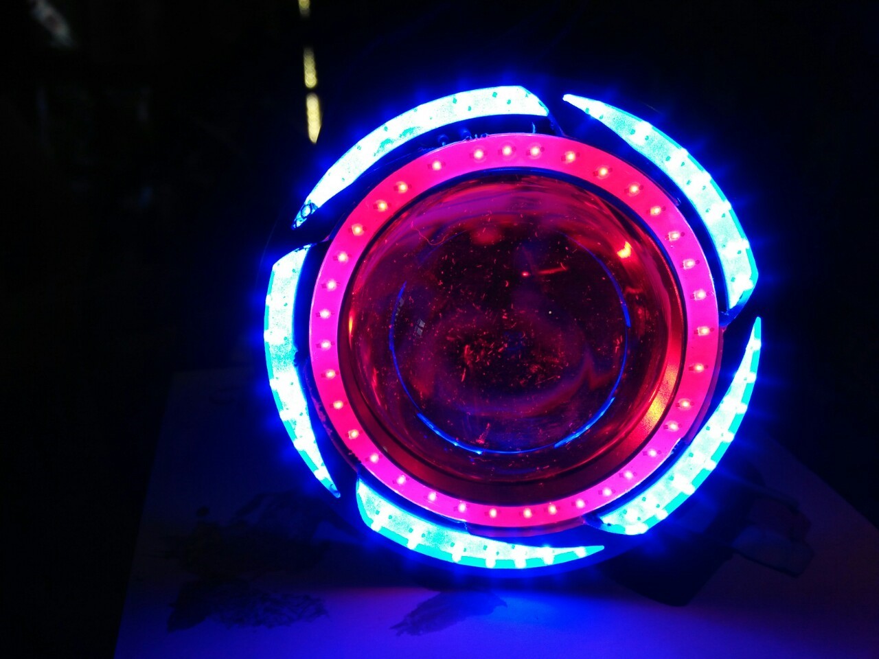 ไฟโปรเจคเตอร์มอเตอร์ไซค์ LED 2 ชั้น V.11 สามารถใช้ได้กับมอเตอร์ไซค์,บิ๊กไบค์,รถยนต์ ทุกรุ่น