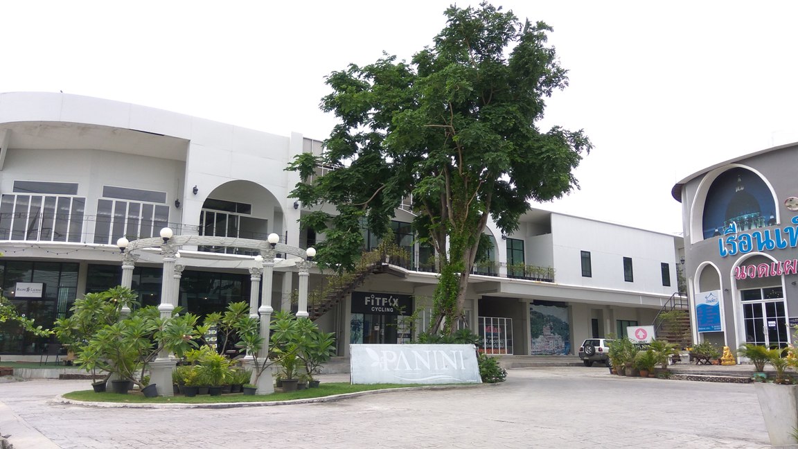 0295 สำนักงานให้เช่า 40-180 ตรม. Panini Plaza ติดถ. ลาดกระบัง ใกล้สนามบินสุวรรณภูมิ