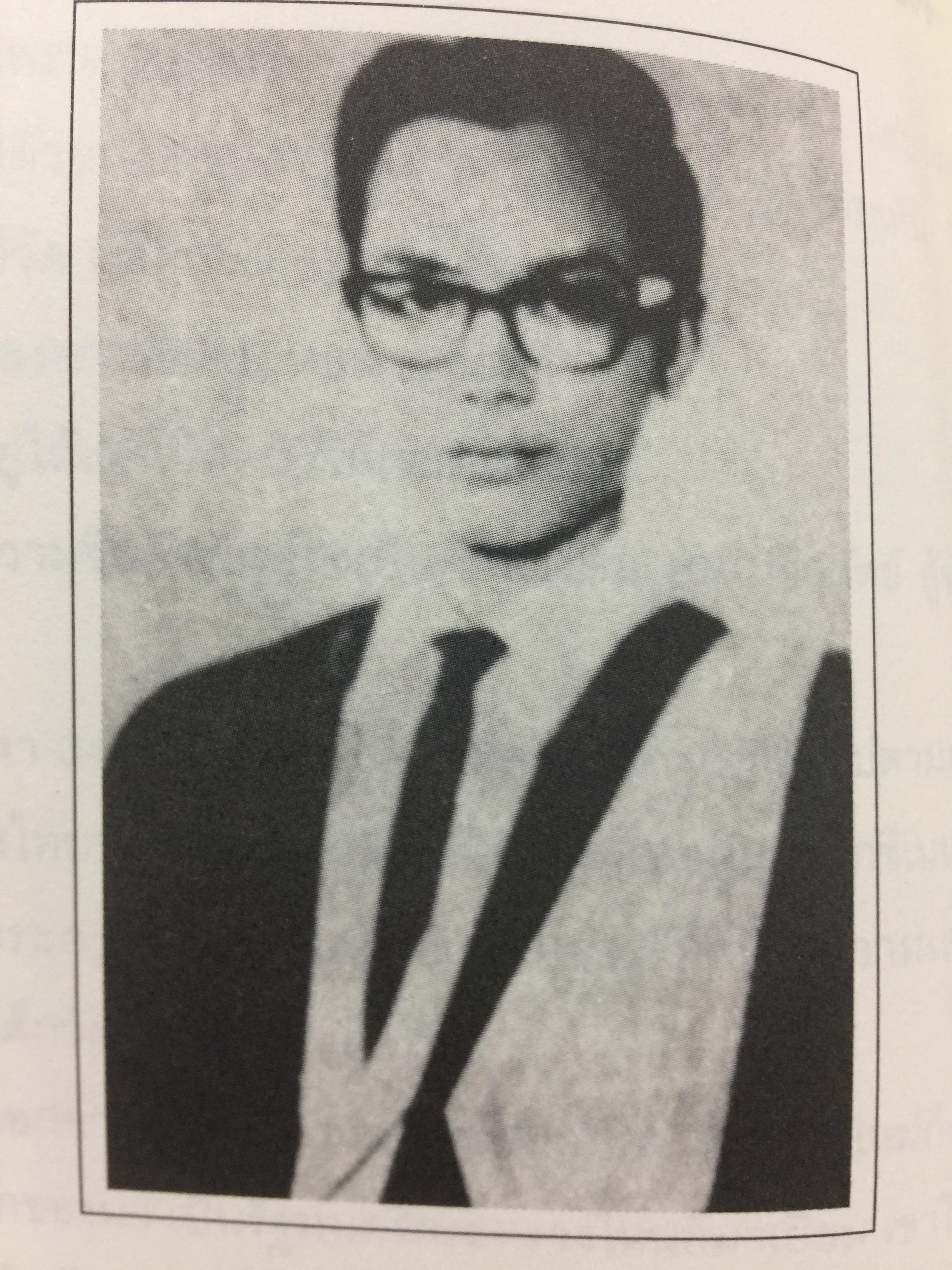 ชวน หลีกภัย. ลูกแม่ค้าขายพุงปลา นายกรัฐมนตรีคนที่ 20. ผู้เขียน เริงศักดิ์ กำธร ผู้สื่อข่าวรางวัลพูลิทเซอร์ หนังสือพิมพ์ เดลินิวส์ 600 กรัม