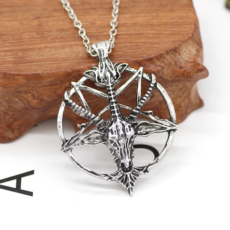สร้อยคอ พร้อมจี้ Pentagram ดาว 5 แฉก กลับหัว