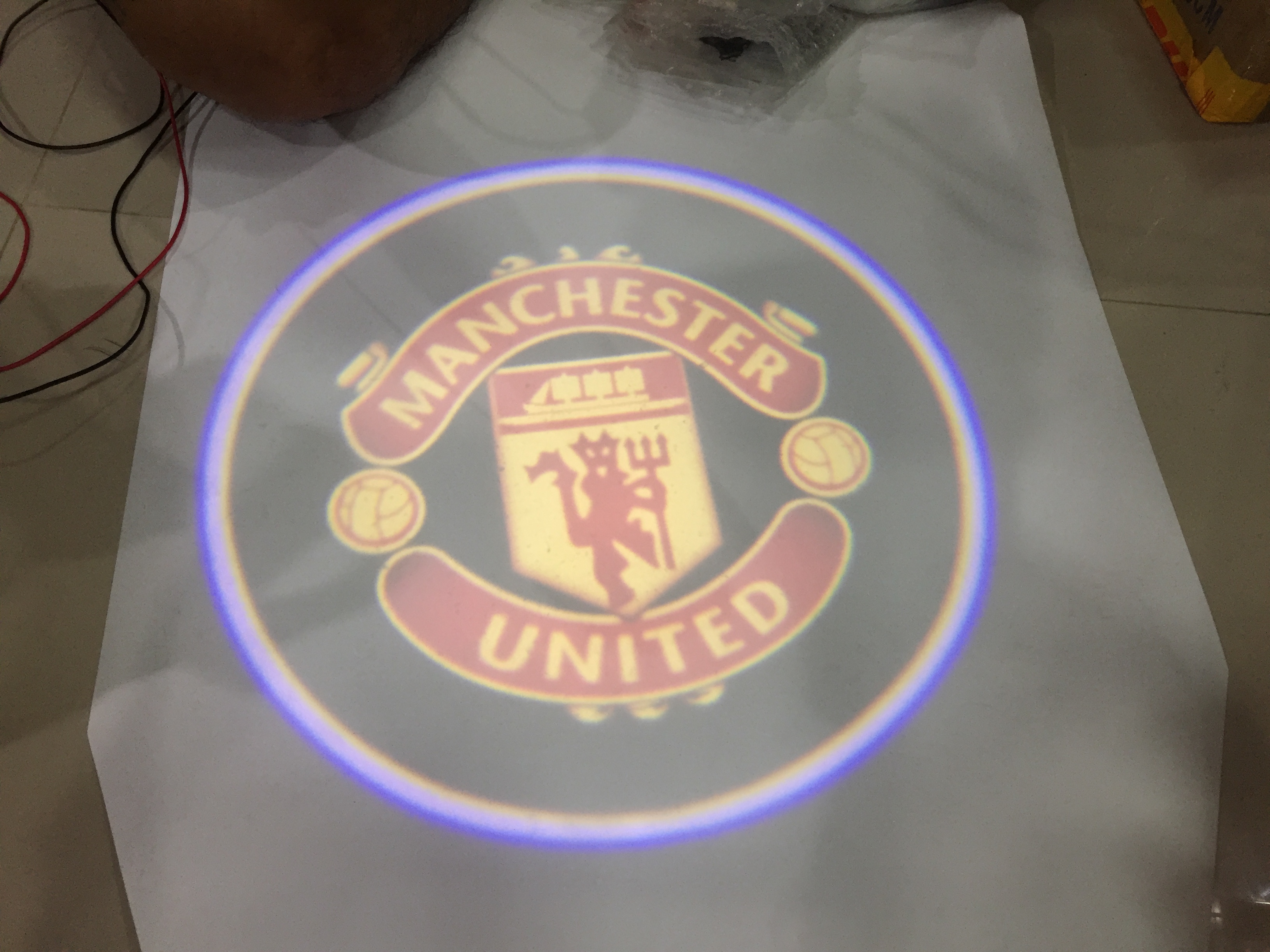 ไฟส่องประตู Welcome Light - แมนยู Man U