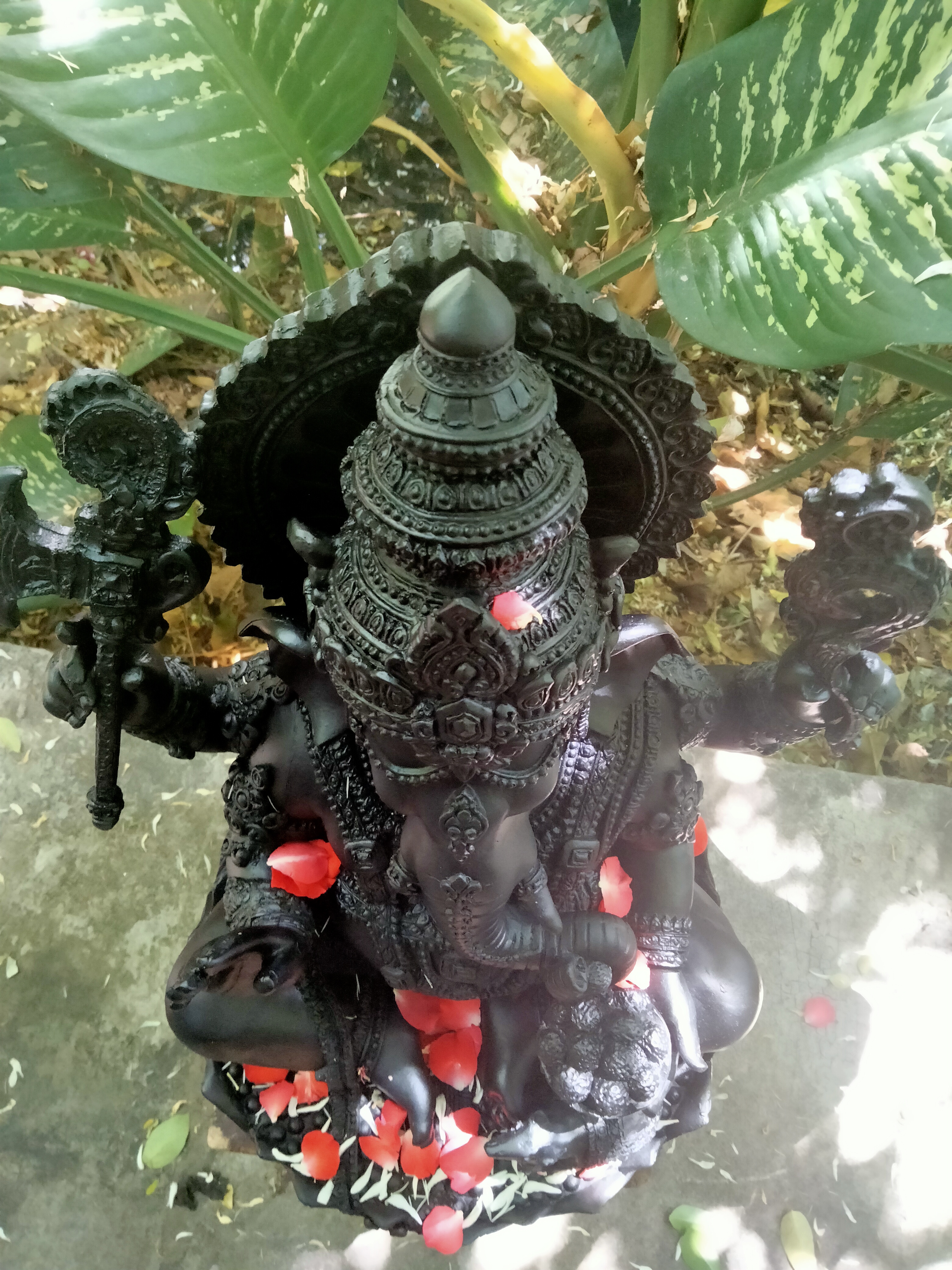 พระพิฆเนศองค์ดำ ราหู เหมาะสำหรับผู้เกิดวันพุธกลางคืนเป็นที่สุด....!!