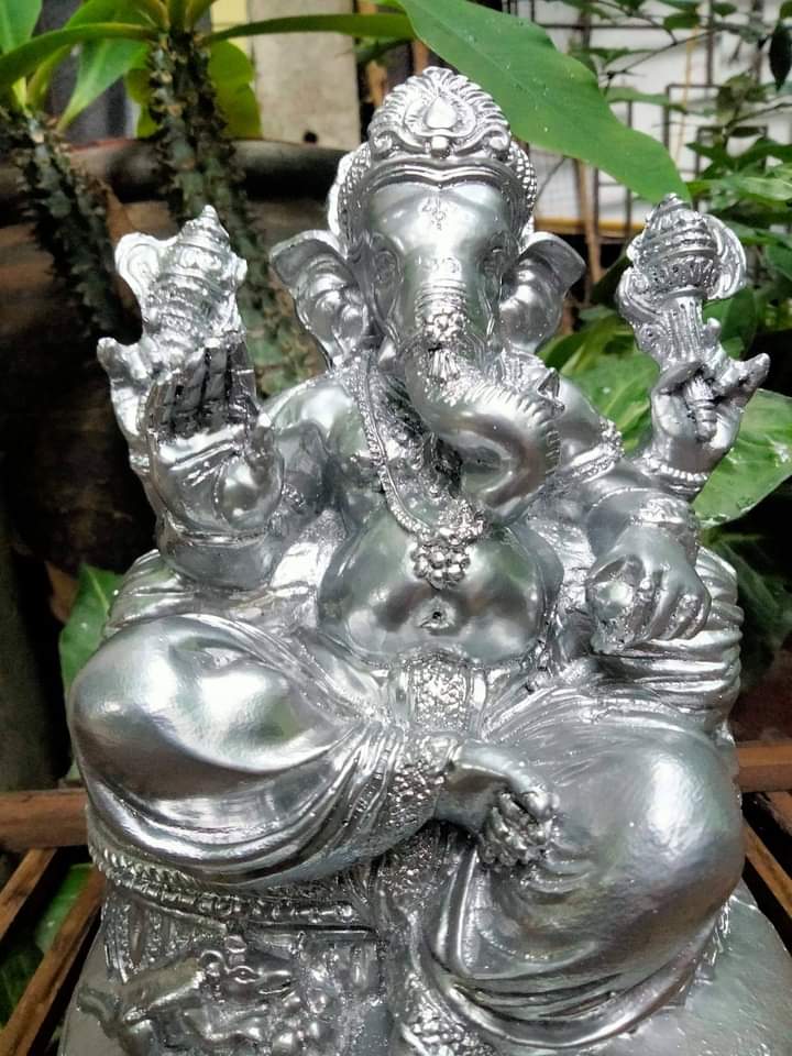 พระพิฆเนศ ปางนั่งบัลลังก์ ประทานพร อุดมสมบูรณ์ องค์สีเงิน สำเร็จทั้งทรัพย์และสมหวังในสิ่งที่ปรารถนา