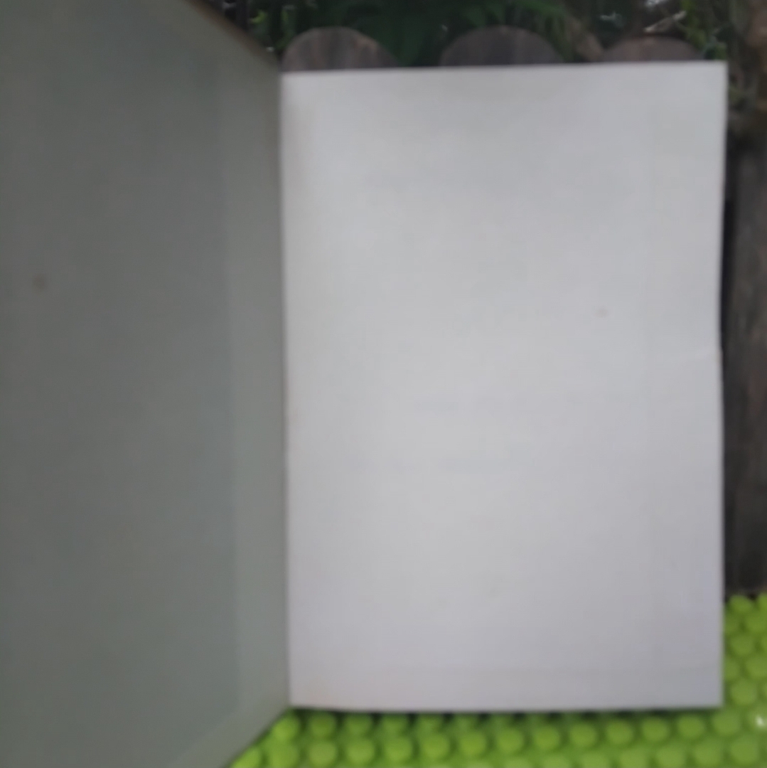 ปทานุกรมจิตวิทยา โดย เดโช สวนานนท์ เนื้อหาในเล่มได้ลงประจำในวิทยสารต่างๆ มือ1 ปกแข็ง