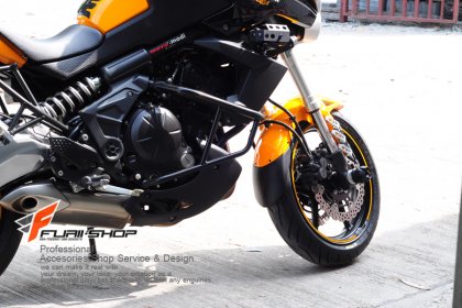 ตัวต่อบังโคลนหน้า Pyramid for Versys