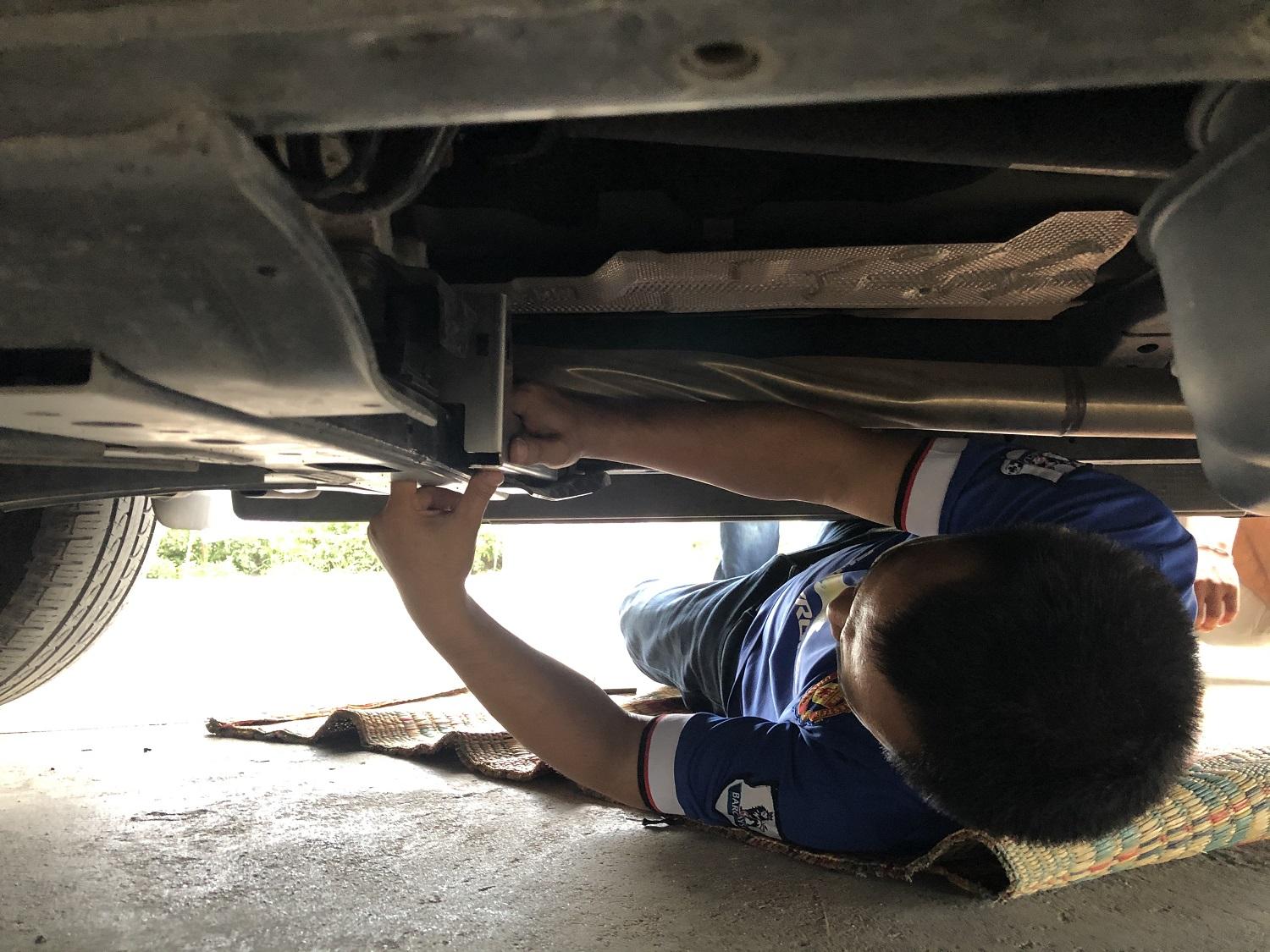 ชุดกันสายไฟเกียร์ กันหมากัดสายไฟเกียร์ SUS304 Ranger ขับ2