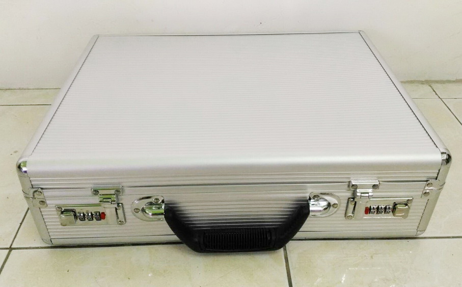 กล่องกระเป๋าอลูมิเนียม 32x42x12