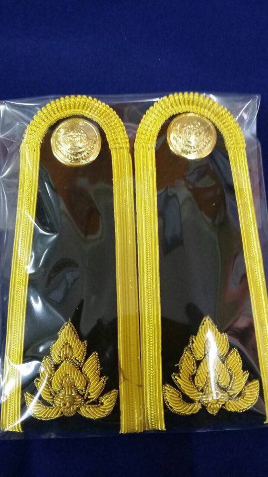 อินทรธนูทีโอที(TOT)ชุดขาว ชั้นตรี