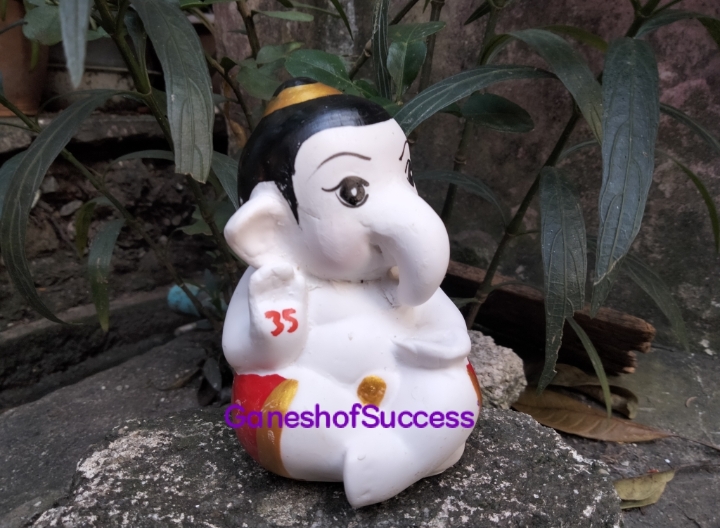 พระพิฆเนศบาละคณปติ ปางเด็ก งานเซรามิค