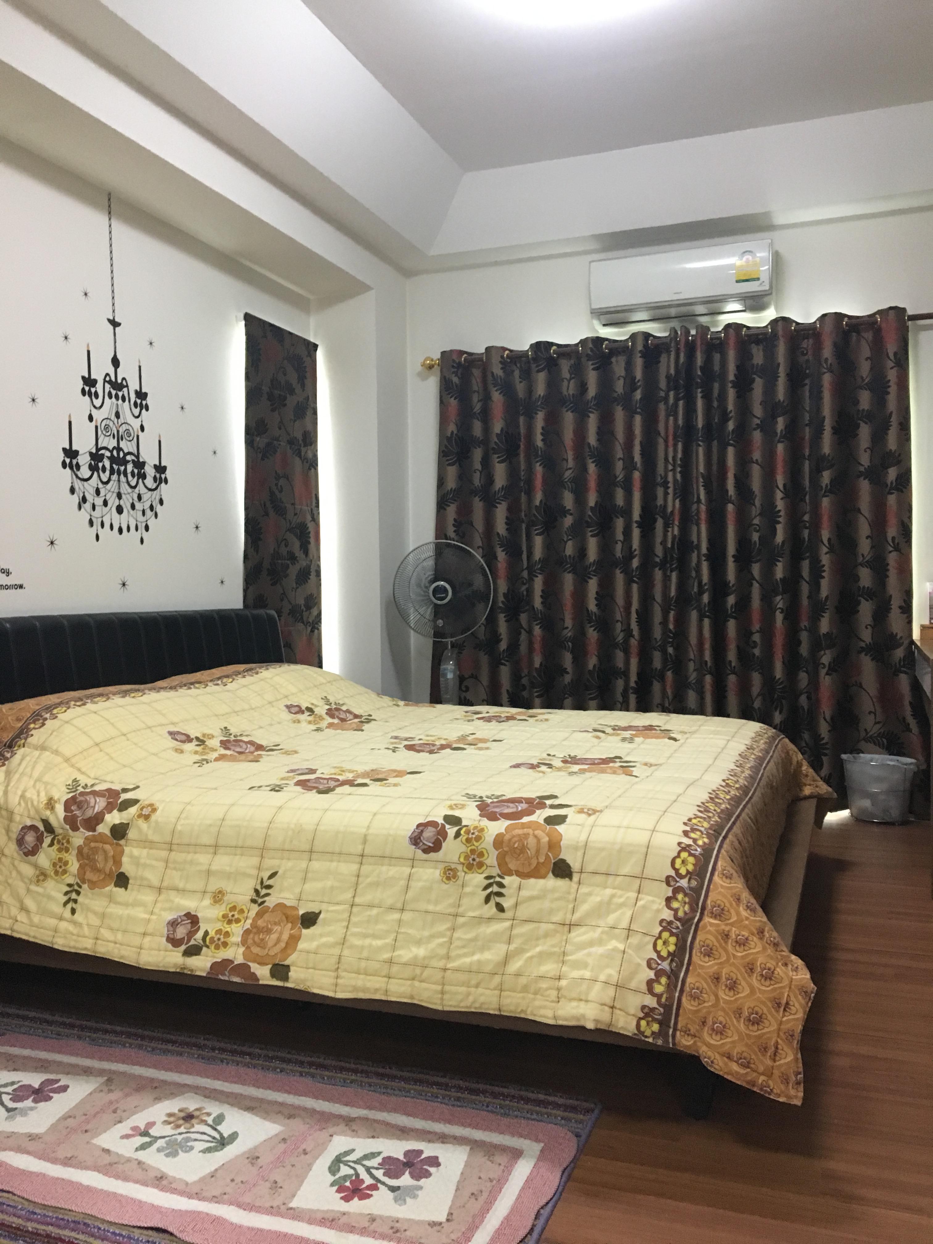 หมู่บ้านพฤกษ์ลดา345 เนื้อที่ 50.2 ตร.ว. 2 ชั้น 3 นอน 2 น้ำ 1 ครัว 1 พักผ่อน สไตล์โมเดิร์น ถนน345 ถนนราชพฤกษ์ ต.บางตะไนย์ อ.ปากเกร็ด จ.นนทบุรี
