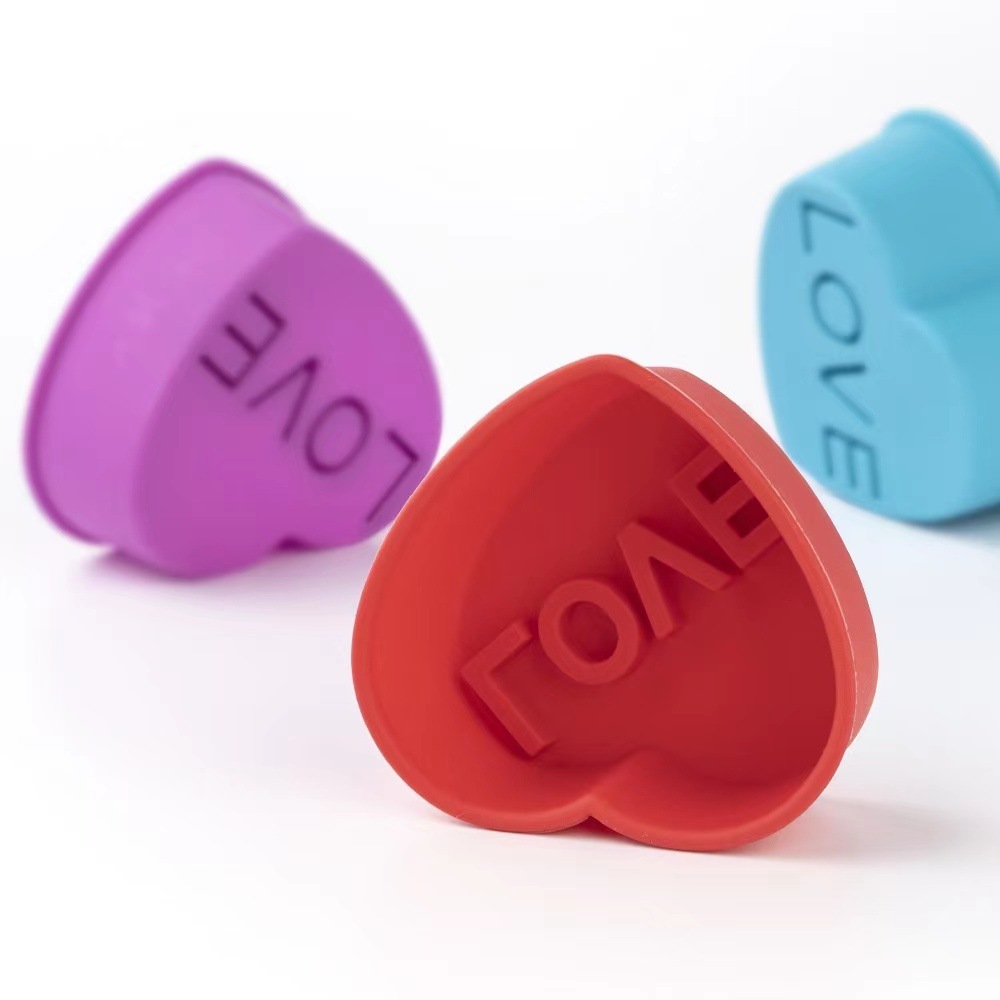 แม่พิพม์ซิลิโคน หัวใจ LOVE ราคา1ชิ้น สุ่มสีส่ง