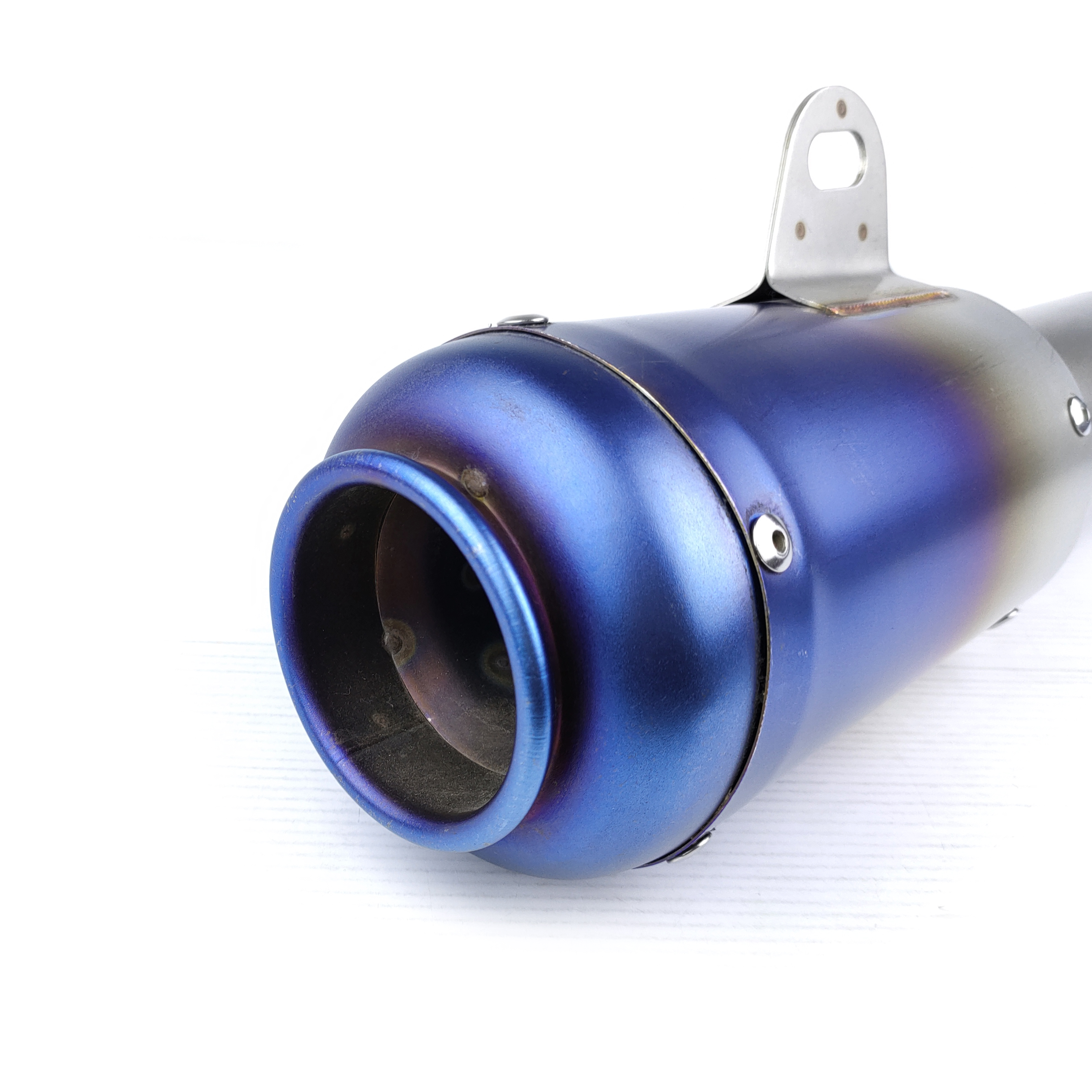 ปลายท่อสูตร ปลายท่อแต่ง Akrapovic สวมคอ 2 นิ้ว ยาว 14 นิ้ว สีเทไท