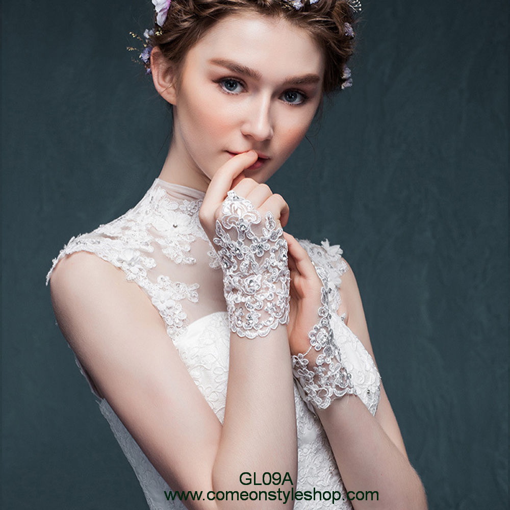 ถุงมือเจ้าสาวแบบสั้น ลายลูกไม้ปักประดับเพชร ถุงมือออกงาน การแสดง Bridal Wedding Gloves