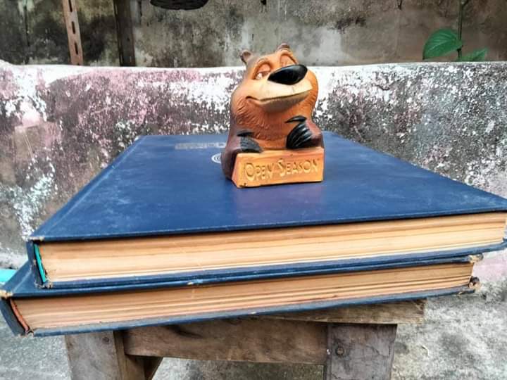 การใช้อาวุธปืนให้เกิดคุณประโยชน์ จำนวน 1 ชุด 2 เล่มครับ