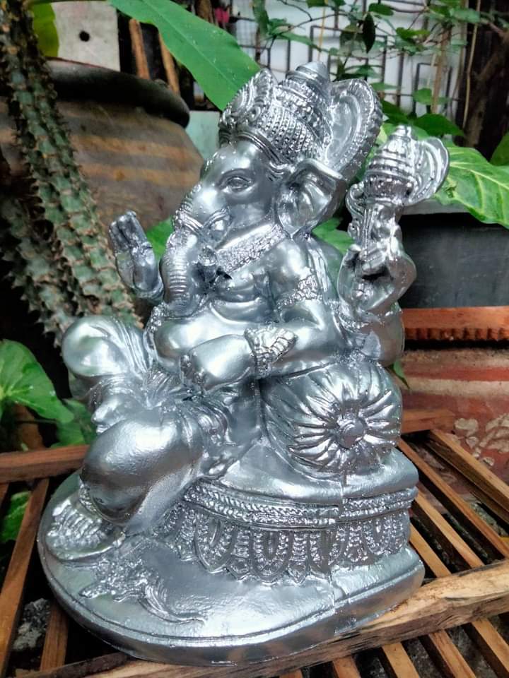 พระพิฆเนศ ปางนั่งบัลลังก์ ประทานพร อุดมสมบูรณ์ องค์สีเงิน สำเร็จทั้งทรัพย์และสมหวังในสิ่งที่ปรารถนา