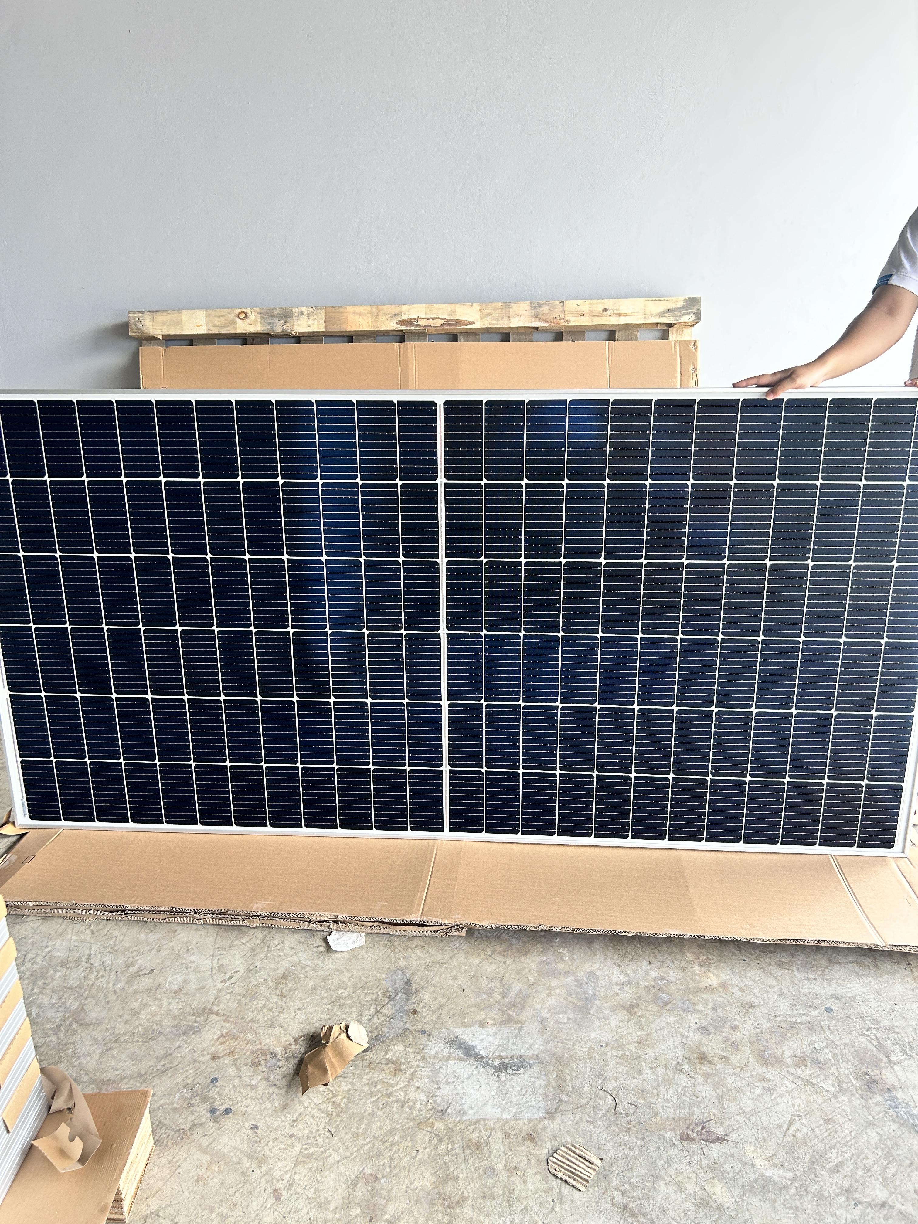 แผงโซล่าเซลล์ Mono Half Cell ขนาด 450W แบรนด์ LDK