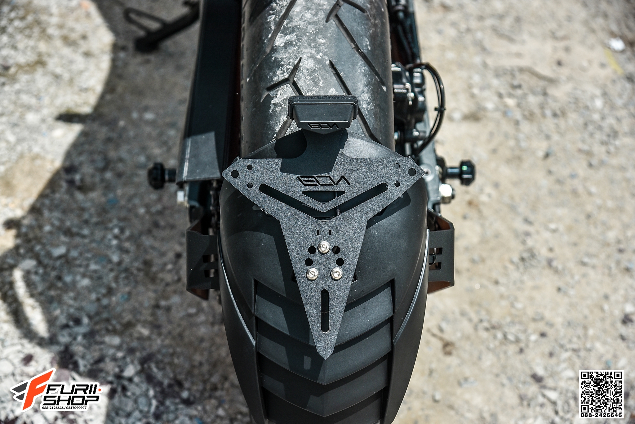 กันดีด LEON พร้อมที่ติดป้ายทะเบียน FOR KTM DUCK390