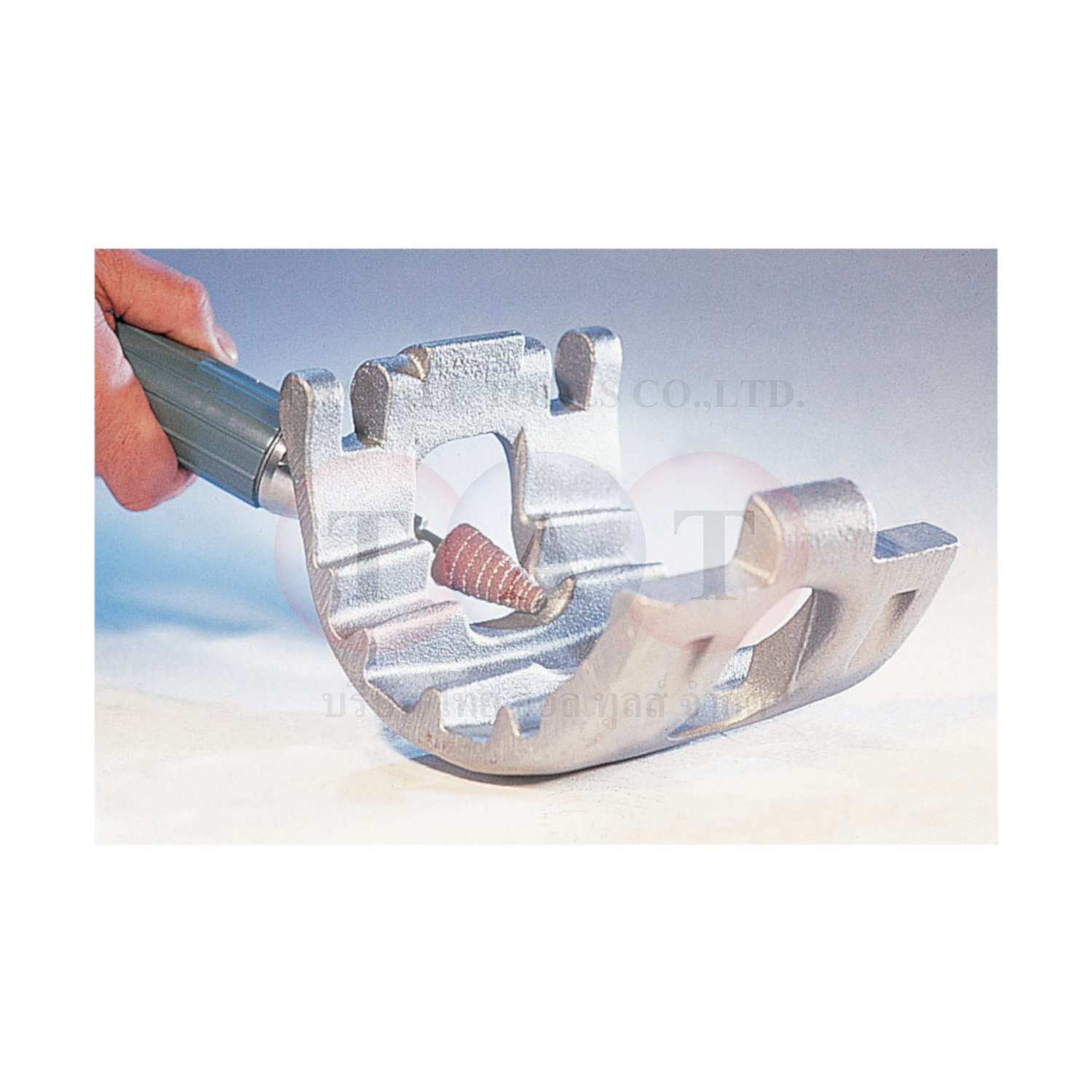 York.12 x 38mm Cartridge Rolls Aluminium Oxide Cloth Taper Type P60 - CRT3 - Pack of 10