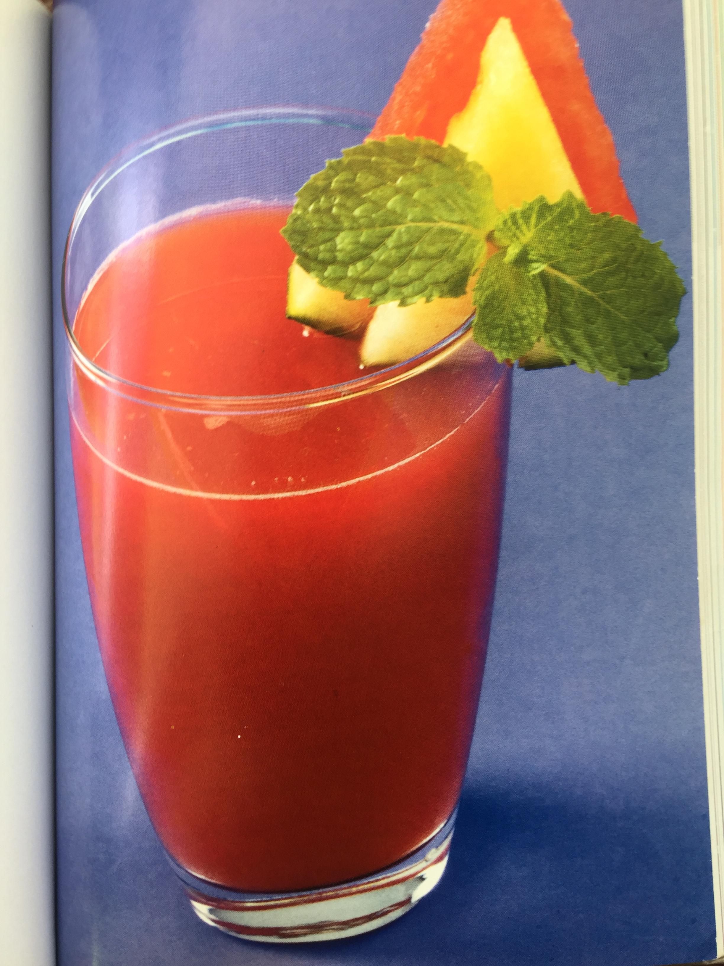 พลังมหัศจรรย์ ในน้ำผักผลไม้. ผู้เขียน เภสัชกร วรจักร ศิริบริรักษ์ 1,200 กรัม