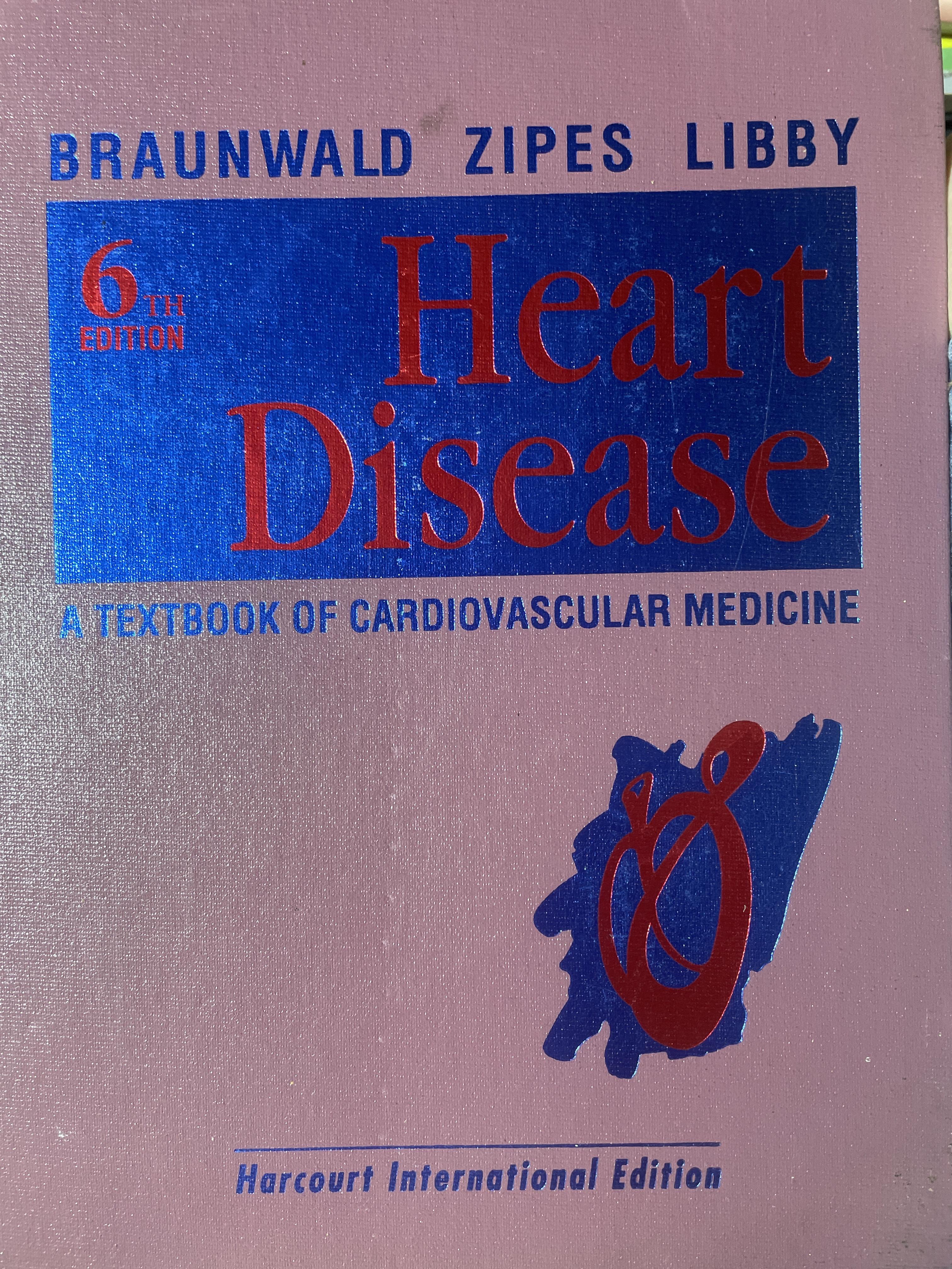 Heart Disease. A Textbook of Cardiovascular Medicine. ผู้เขียน Braunwald Zipes Libby. เป็นหนังสือปกแข็งเล่มยักษ์สภาพใหม่ หนังสือหนา 2,350 หน้า 20 กก.
