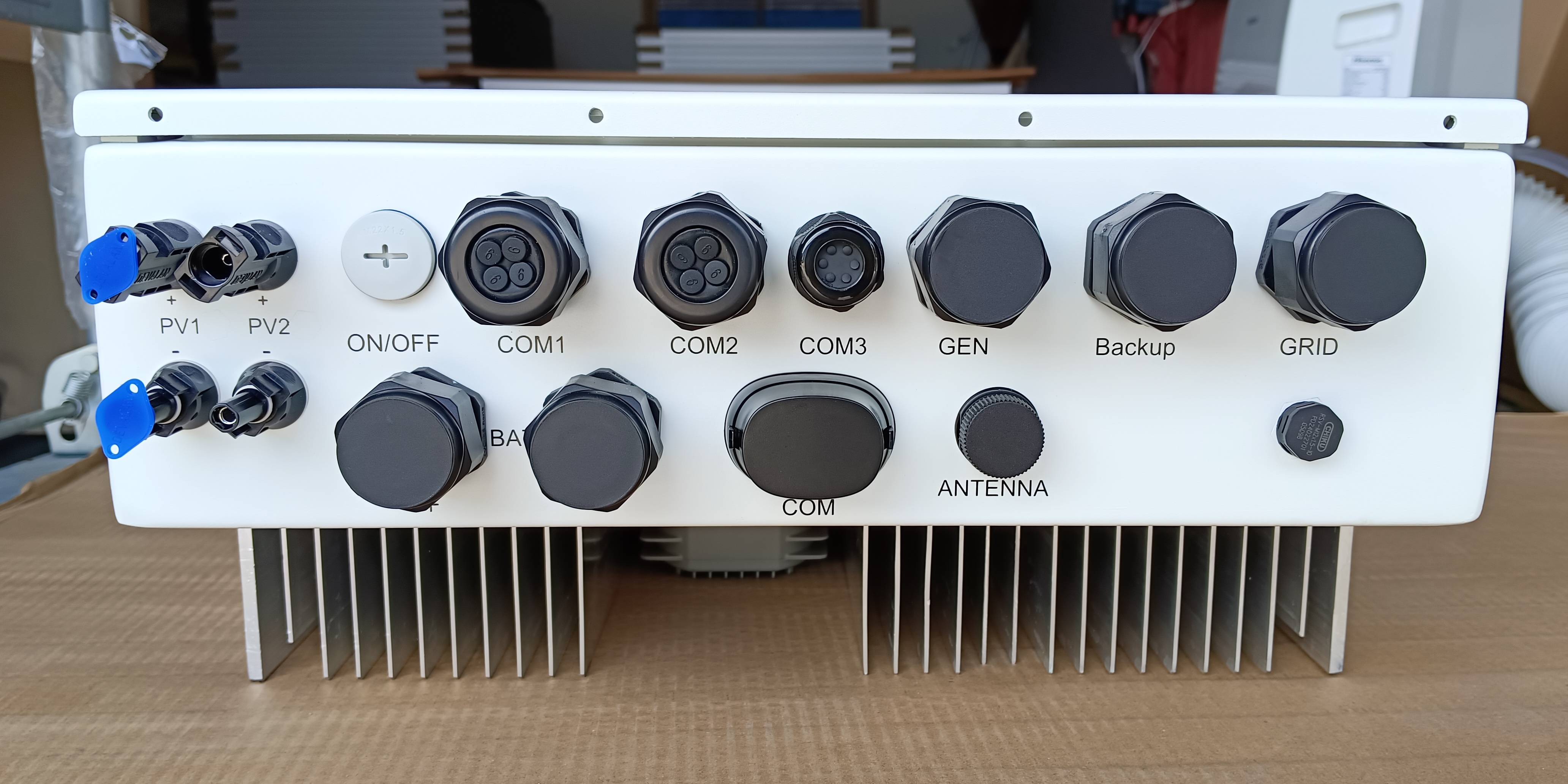 Solis Hybrid on/off grid inverter 6kW พร้อมWIFI และ CT กันย้อน ระบบแบต48V โซลิส ออน/ออฟกริด อินเวอเตอร์ 6kW