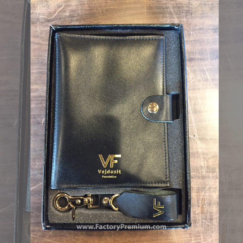 Premium Set Bookbank & Keychain หนังแท้ ของพรีเมี่ยม ของที่ระลึก ของขวัญ ตอบโจทย์ทุกความต้องการ