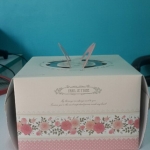 กล่องเค้กลายดอกไม้ ขนาด 2 ป