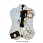 เซตเข็มกลัด เข็มกลัดเซต ชุด 3 ชิ้น เข็มกลัดผู้หญิงจูงสุนัขพร้อมโซ่ , pin no.5 สีทอง, pin กระเป๋าถือสีดำ งานเกาหลี เคลือบอย่างดี คงทน สวยงาม 3 pieces collection brooch with lady with lovely dog, golden no.5 pin and black carry bag BR028