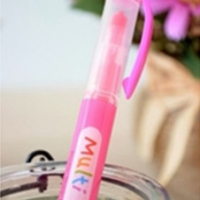 สีชมพู