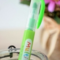 สีเขียว