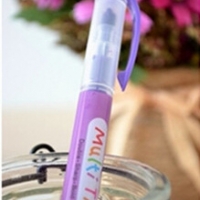 สีม่วงอ่อน