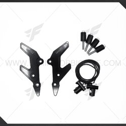 การ์ดโช๊ดหน้าพร้อมชุดไฟ LED GENMA รุ่น FKI-H1029-14 FOR HONDA CB150R สีดำ