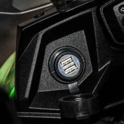 ช่องเสียบUSB SUGA