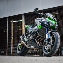 สายHEL KAWASAKI Z800 เดินทางเดิม หน้า-หลัง สายCARBON หัวเบนโจสีเงิน