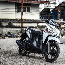 สายHEL HONDA CLICK เดินทางเดิม หน้า สายสีแดง หัวเบนโจสีเงิน