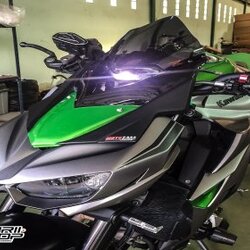 ชิวหน้า MOTOZAAA V1 สีเขียว FOR KAWASAKI Z1000