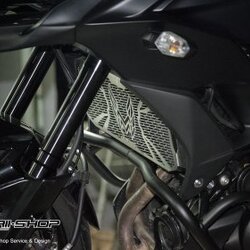 การ์ดหม้อน้ำ มอเตอร์ไซค์ บิ๊กไบค์ Mad สำหรับ Versys650 2015