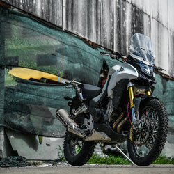 สายHEL HONDA CB500X เดิน3ทาง หน้า สายสีชมพู ข้อต่อEARL'S หัวเบนโจสีน้ำเงิน