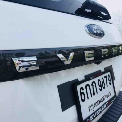 ตัวนูน ตัวหนังสือ ติดคาดท้าย Everest (สีโครเมียม)