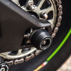 กันล้มล้อหลัง Evotech สำหรับ Kawasaki ZX10R