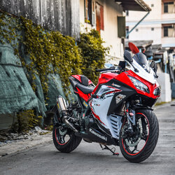 สายHEL KAWASAKI NINJA300 เดินทางเดิม หน้า-หลัง สายสีแดง หัวเบนโจสีเงิน