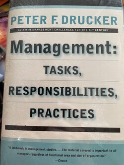 PETER F. DRUCKER. Management : TASKS , RESPONSIBILITIES, PRACTICES. 3,500 กรัม