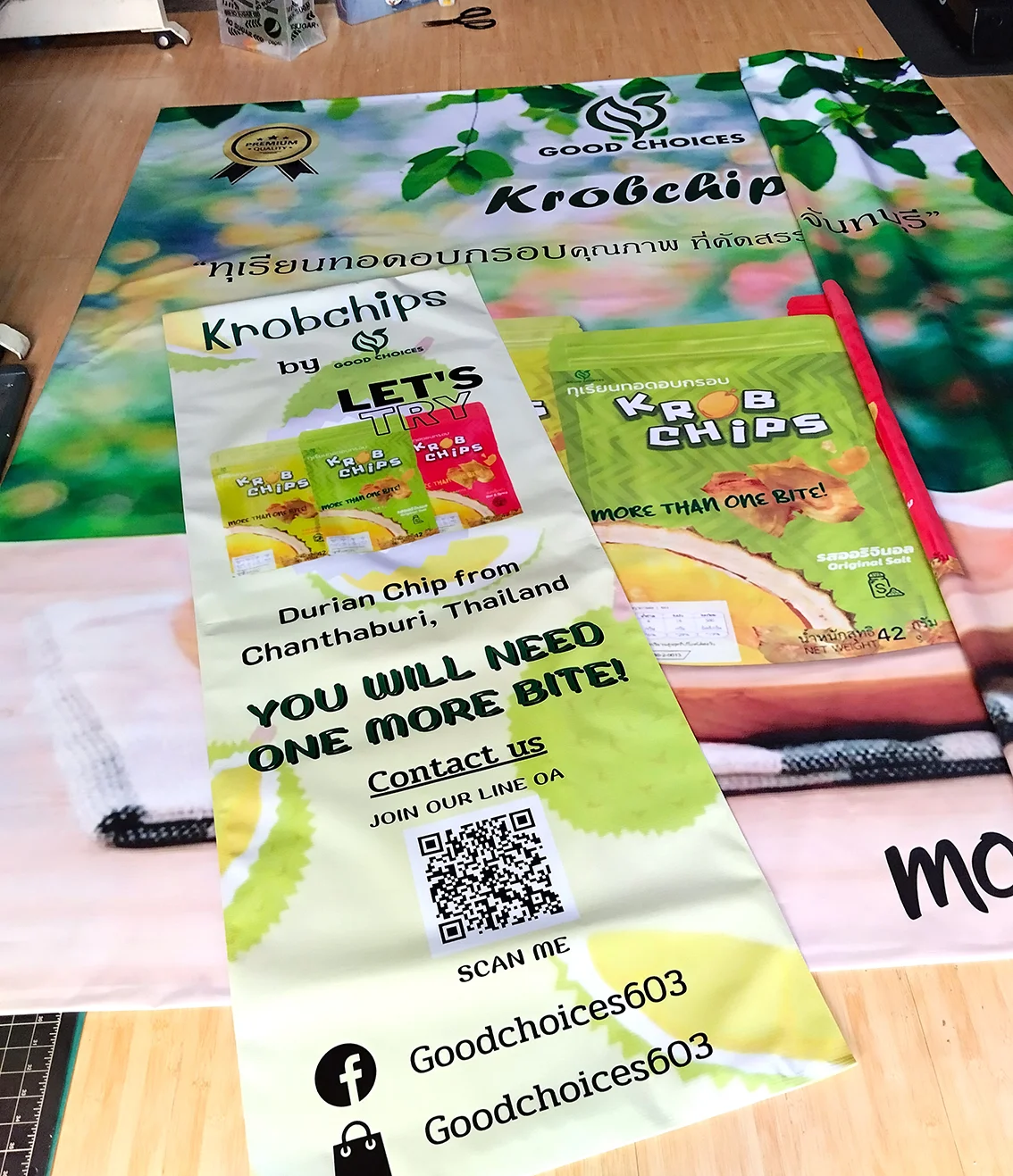 ชุดป้ายไวนิลและธงญี่ปุ่นออกบูธสินค้าทุเรียนทอดแบรนด์ Krobchips